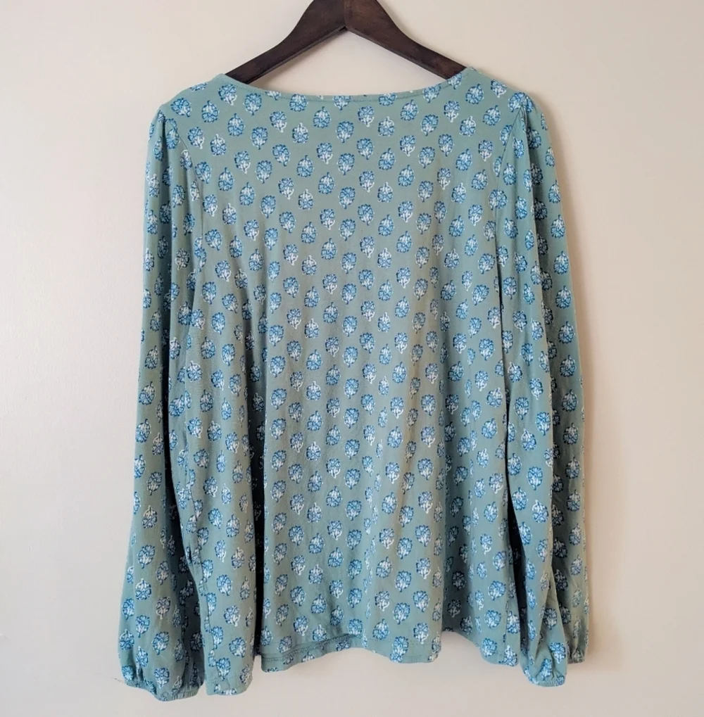 Lucky Brand Blue Floral Top - Picture 2 of 4